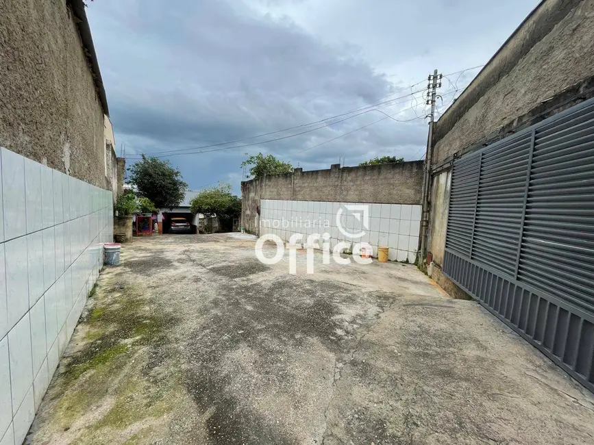 Foto 1 de Casa com 4 quartos à venda, 350m2 em Jardim Goiano, Anapolis - GO