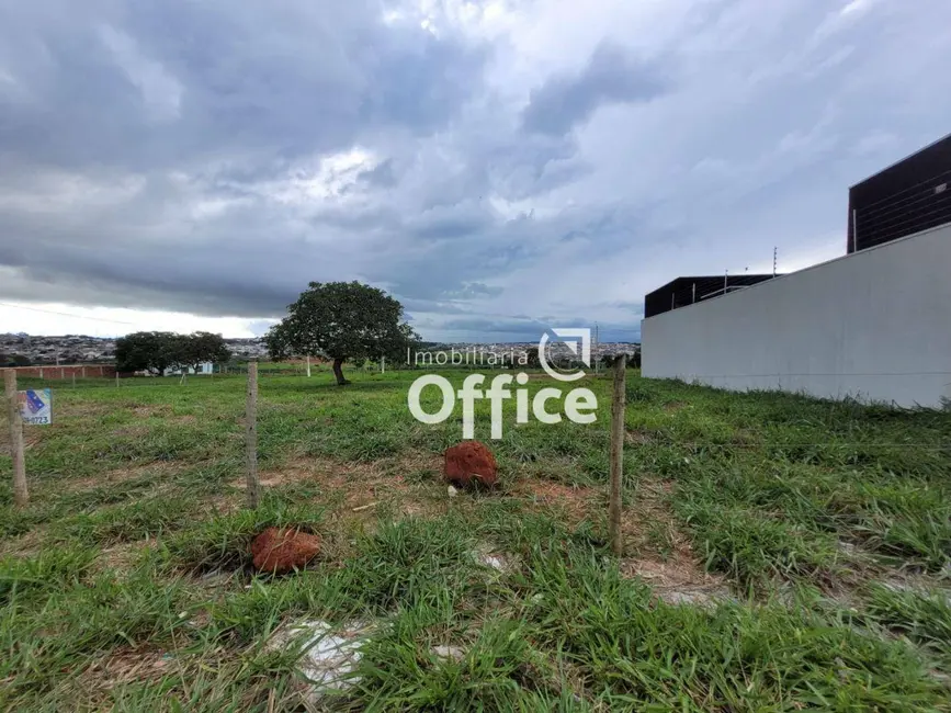 Foto 4 de Terreno / Lote à venda, 300m2 em Anapolis - GO