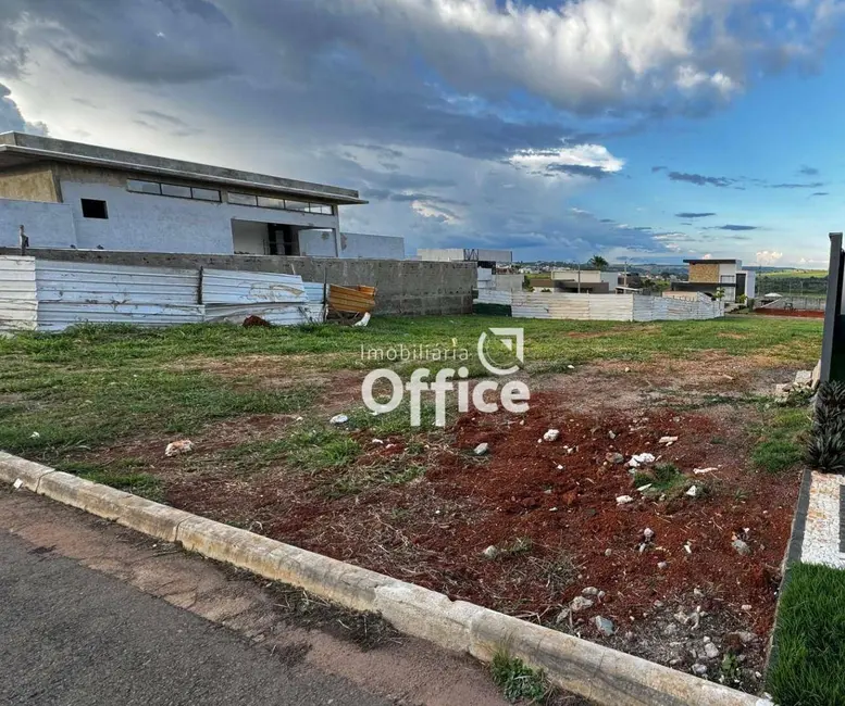 Foto 1 de Terreno / Lote à venda, 420m2 em Condomínio Residencial Grand Trianon, Anapolis - GO