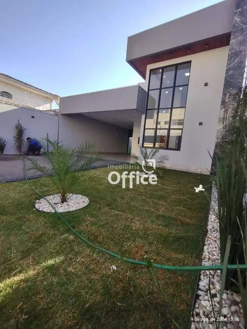 Casa com 3 quartos à venda, 250m2 em Cidade Jardim, Anapolis - GO - imagem 3 Foto 3 de Casa com 3 quartos à venda, 250m2 em Cidade Jardim, Anapolis - GO