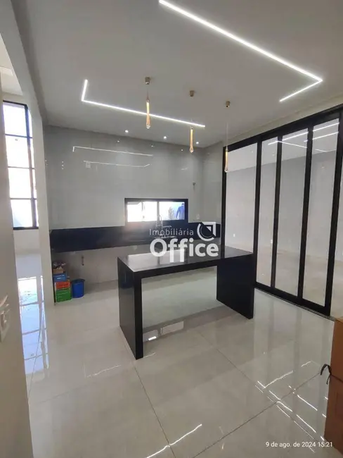 Casa com 3 quartos à venda, 250m2 em Cidade Jardim, Anapolis - GO - imagem 2 Foto 2 de Casa com 3 quartos à venda, 250m2 em Cidade Jardim, Anapolis - GO