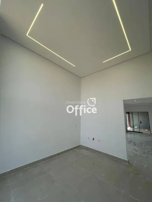 Foto 2 de Casa com 3 quartos à venda, 200m2 em Residencial Cidade Industrial, Anapolis - GO