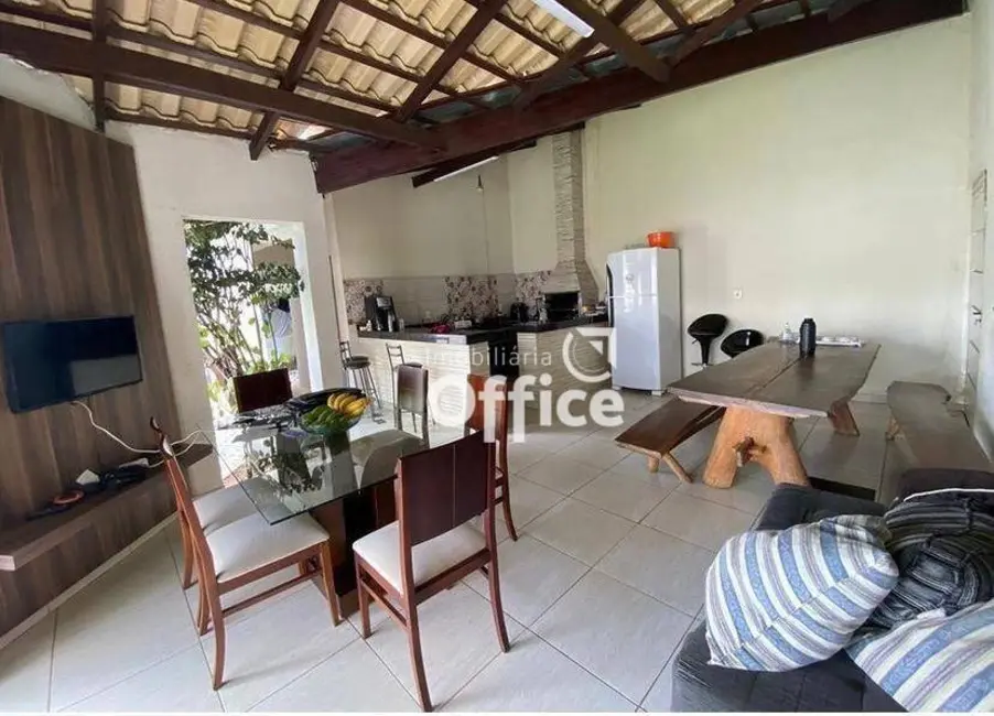 Foto 4 de Casa com 3 quartos à venda, 420m2 em Anápolis City, Anapolis - GO