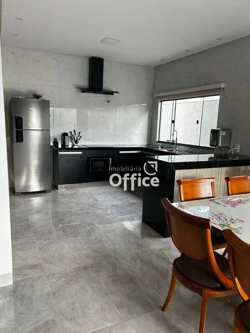Sobrado com 3 quartos à venda, 360m2 em Residencial Ana Caroline, Anapolis - GO - imagem 8 Foto 8 de Sobrado com 3 quartos à venda, 360m2 em Residencial Ana Caroline, Anapolis - GO