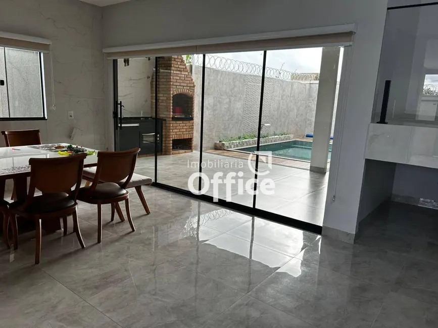 Sobrado com 3 quartos à venda, 360m2 em Residencial Ana Caroline, Anapolis - GO - imagem 5 Foto 5 de Sobrado com 3 quartos à venda, 360m2 em Residencial Ana Caroline, Anapolis - GO