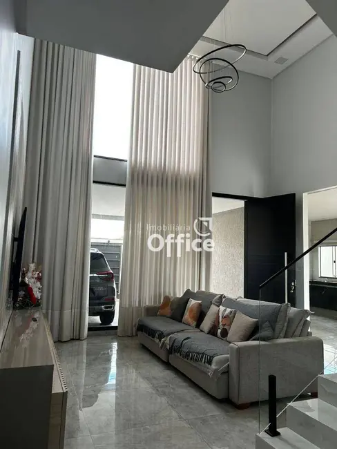 Sobrado com 3 quartos à venda, 360m2 em Residencial Ana Caroline, Anapolis - GO - imagem 6 Foto 6 de Sobrado com 3 quartos à venda, 360m2 em Residencial Ana Caroline, Anapolis - GO