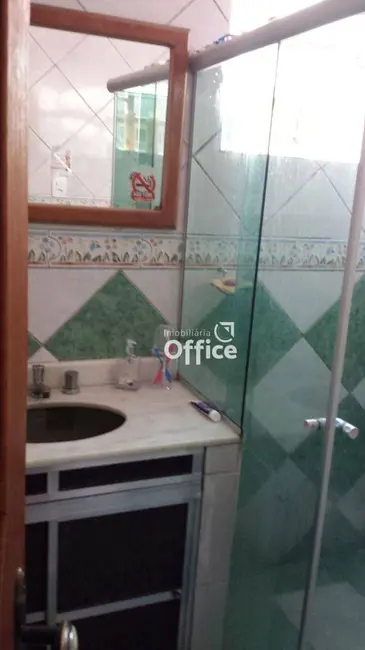 Foto 7 de Casa com 4 quartos à venda, 270m2 em Vila Santana, Anapolis - GO