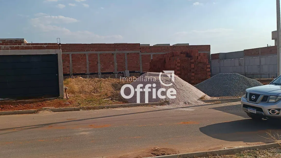 Foto 1 de Terreno / Lote à venda, 300m2 em Anapolis - GO