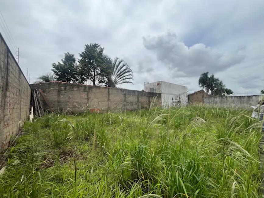 Foto 1 de Terreno / Lote à venda, 360m2 em Anápolis City, Anapolis - GO