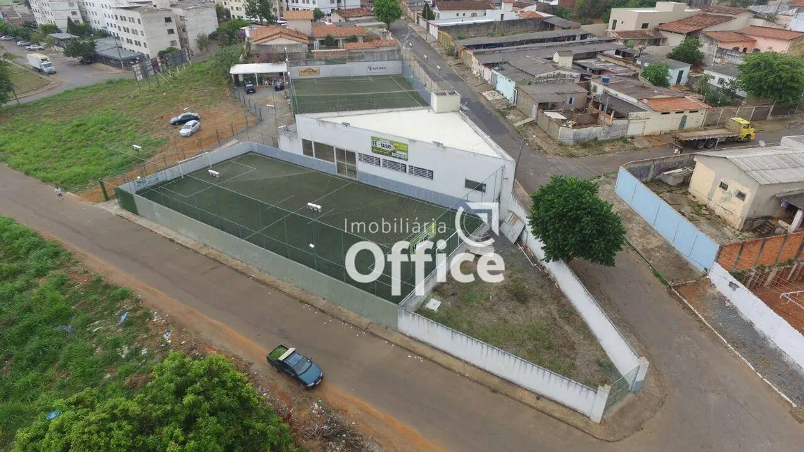 Foto 1 de Terreno / Lote à venda, 2410m2 em Conjunto Villa Verde, Anapolis - GO