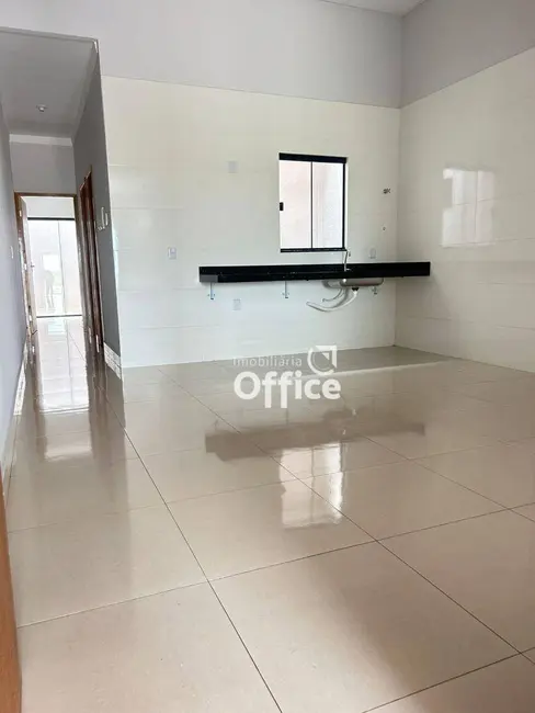 Foto 2 de Casa com 3 quartos à venda, 150m2 em Anapolis - GO
