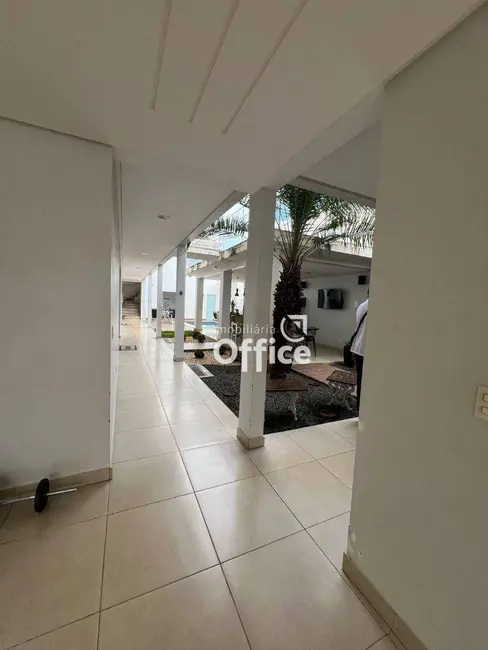 Sobrado com 3 quartos à venda, 450m2 em Anápolis City, Anapolis - GO - imagem 5 Foto 5 de Sobrado com 3 quartos à venda, 450m2 em Anápolis City, Anapolis - GO