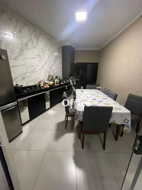 Casa com 3 quartos à venda, 270m2 em Setor Summerville, Anapolis - GO - imagem 7 Foto 7 de Casa com 3 quartos à venda, 270m2 em Setor Summerville, Anapolis - GO