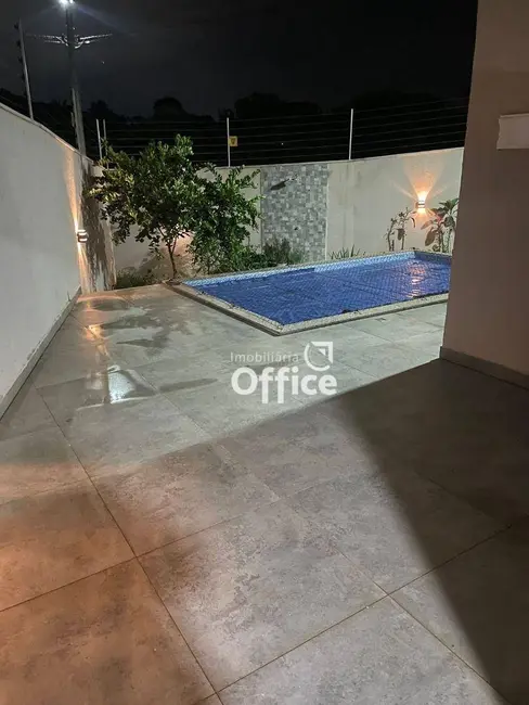 Casa com 3 quartos à venda, 270m2 em Setor Summerville, Anapolis - GO - imagem 4 Foto 4 de Casa com 3 quartos à venda, 270m2 em Setor Summerville, Anapolis - GO
