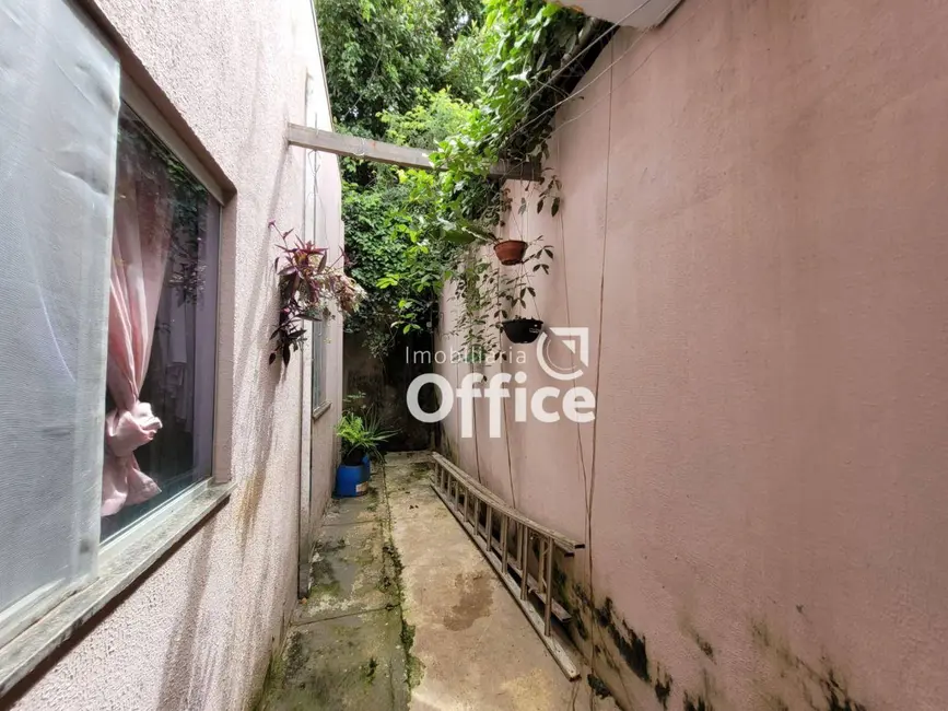 Casa com 3 quartos à venda, 150m2 em Anapolis - GO - imagem 6 Foto 6 de Casa com 3 quartos à venda, 150m2 em Anapolis - GO