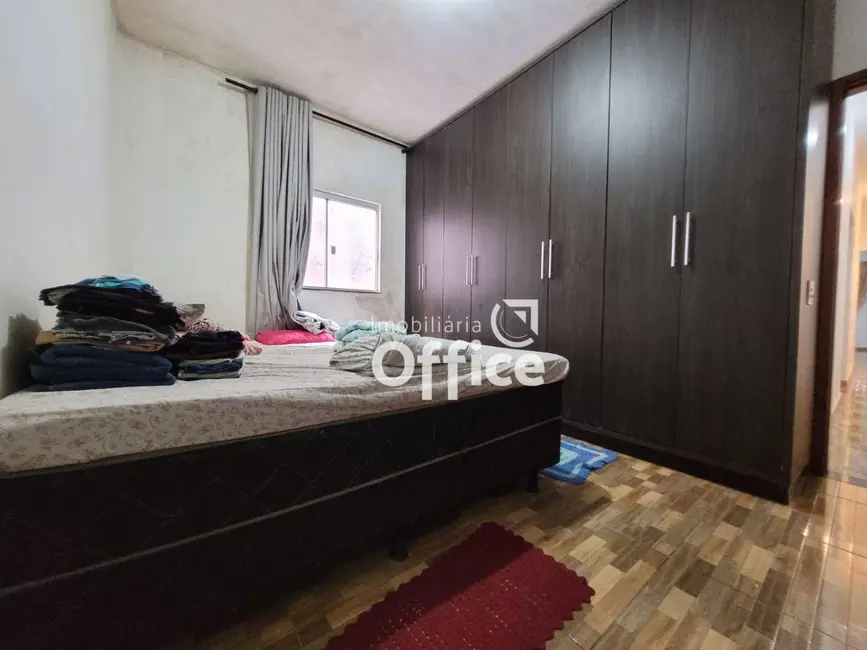 Foto 2 de Casa com 3 quartos à venda, 150m2 em Anapolis - GO