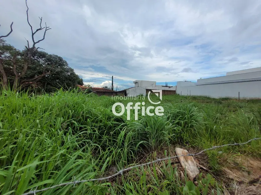 Foto 3 de Terreno / Lote à venda, 360m2 em Anápolis City, Anapolis - GO
