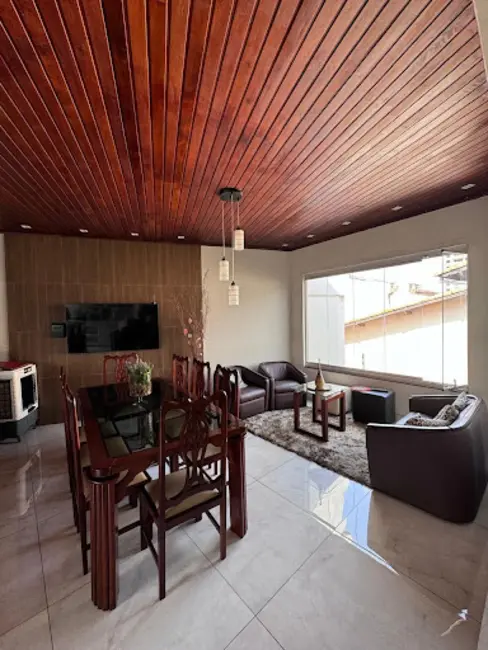 Sobrado com 3 quartos à venda, 500m2 em Jundiaí, Anapolis - GO - imagem 8 Foto 8 de Sobrado com 3 quartos à venda, 500m2 em Jundiaí, Anapolis - GO