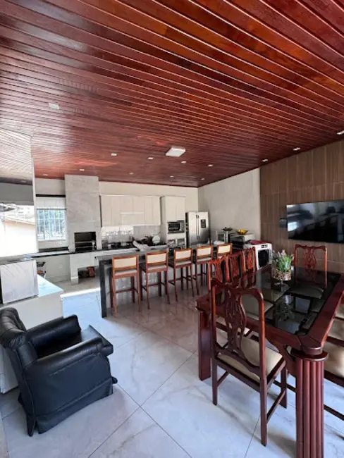 Sobrado com 3 quartos à venda, 500m2 em Jundiaí, Anapolis - GO - imagem 9 Foto 9 de Sobrado com 3 quartos à venda, 500m2 em Jundiaí, Anapolis - GO