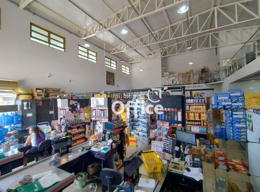 Foto 2 de Loja à venda, 600m2 em Conjunto Habitacional Vila União, Anapolis - GO