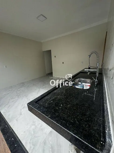 Foto 2 de Casa com 3 quartos à venda, 211m2 em Anapolis - GO