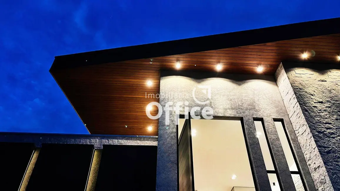 Casa com 3 quartos à venda, 445m2 em Anapolis - GO - imagem 4 Foto 4 de Casa com 3 quartos à venda, 445m2 em Anapolis - GO