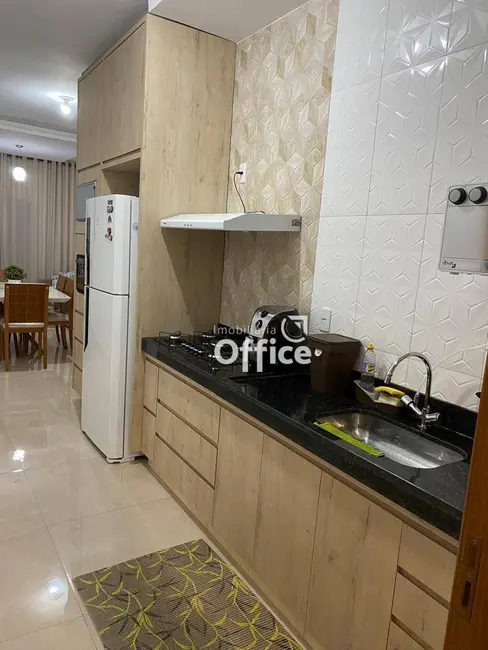 Foto 2 de Casa com 3 quartos à venda, 150m2 em Jardim Europa, Anapolis - GO