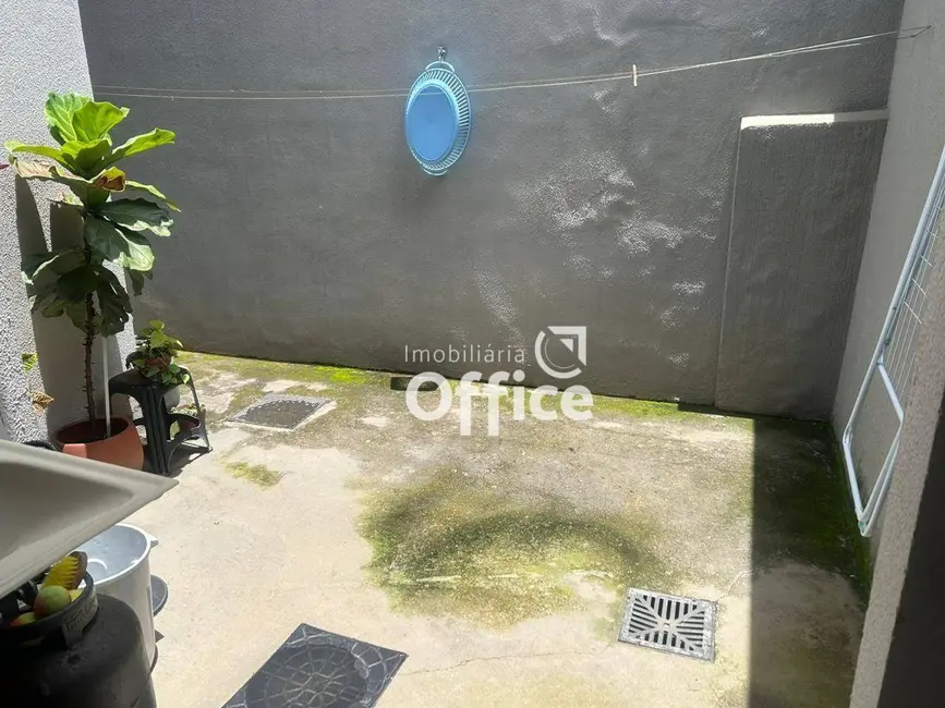 Foto 8 de Casa com 3 quartos à venda, 150m2 em Jardim Europa, Anapolis - GO