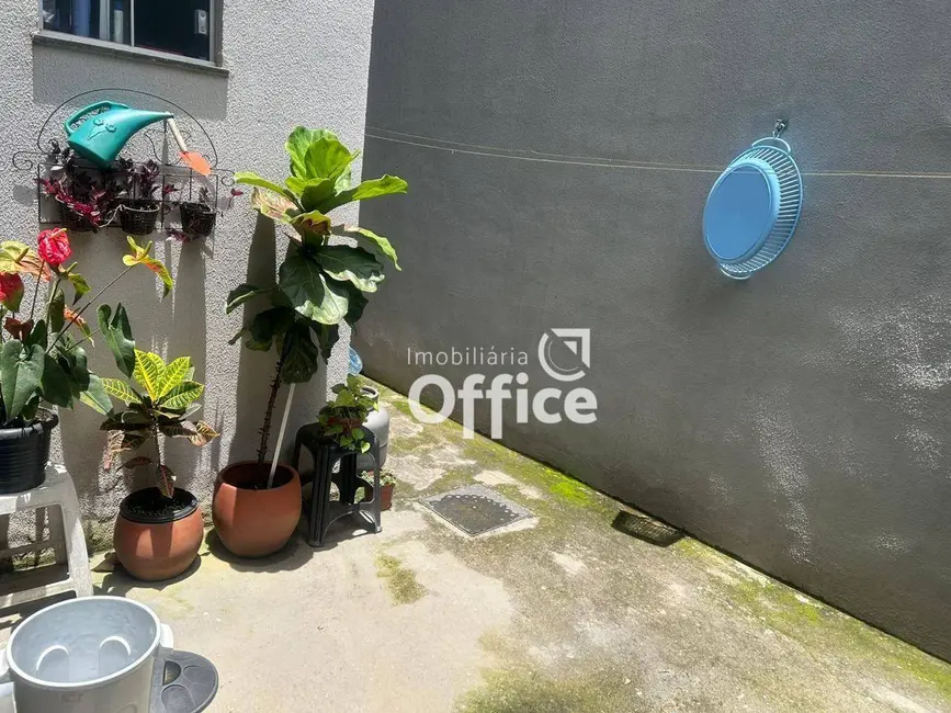 Foto 9 de Casa com 3 quartos à venda, 150m2 em Jardim Europa, Anapolis - GO