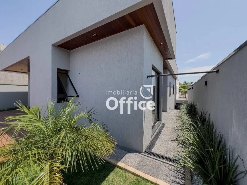 Foto 7 de Casa de Condomínio com 3 quartos à venda, 420m2 em Anapolis - GO