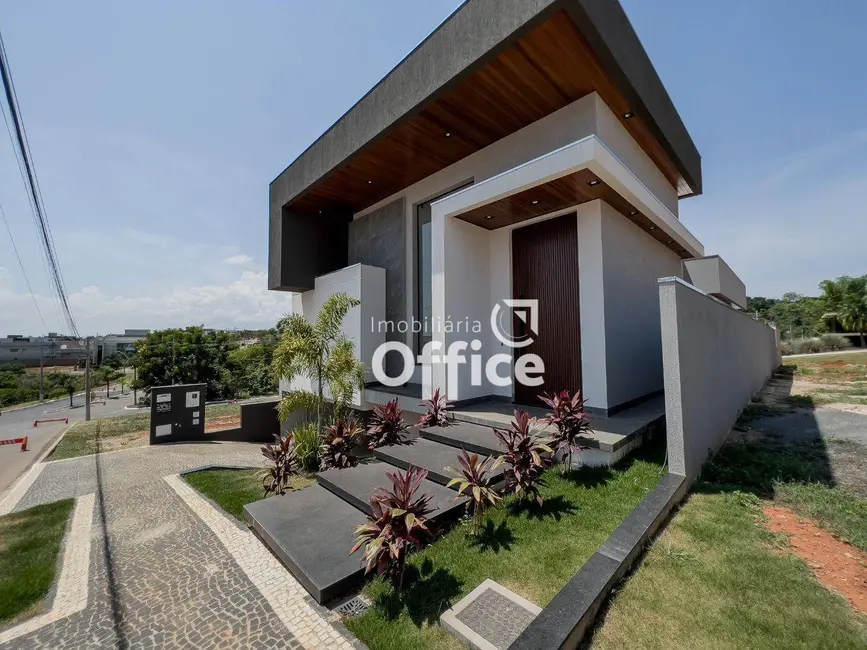 Foto 3 de Casa de Condomínio com 3 quartos à venda, 420m2 em Anapolis - GO