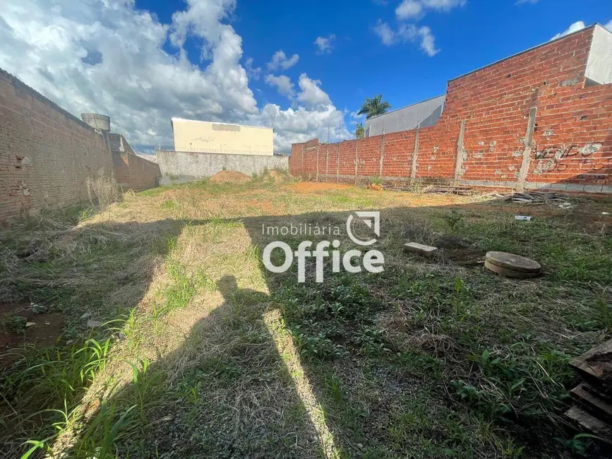 Foto 2 de Terreno / Lote à venda, 420m2 em Anápolis City, Anapolis - GO