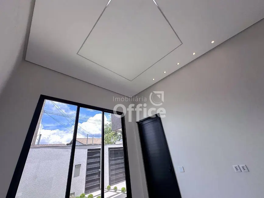 Foto 5 de Casa com 3 quartos à venda, 200m2 em Jardim Itália, Anapolis - GO