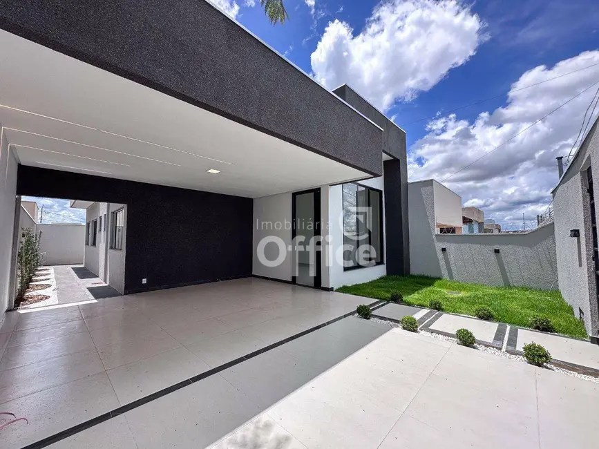 Foto 2 de Casa com 3 quartos à venda, 200m2 em Jardim Itália, Anapolis - GO