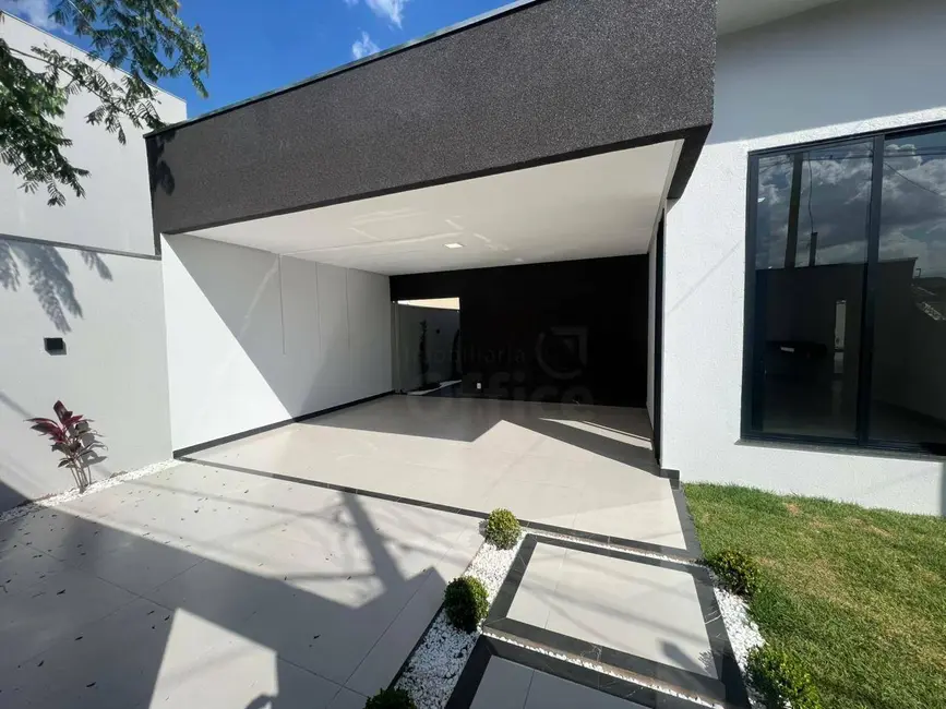 Foto 2 de Casa com 3 quartos à venda, 200m2 em Jardim Itália, Anapolis - GO