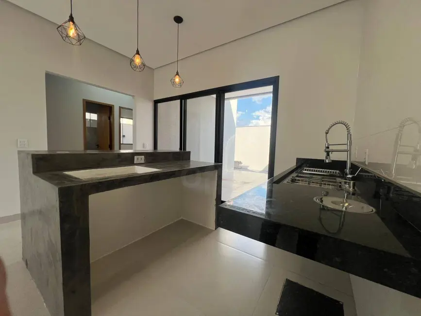 Foto 7 de Casa com 3 quartos à venda, 200m2 em Jardim Itália, Anapolis - GO