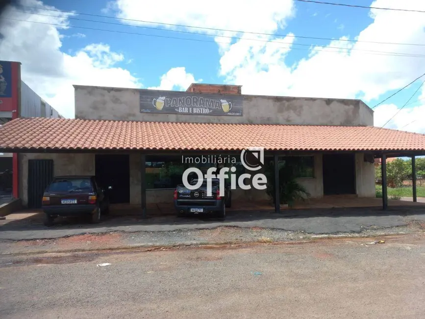 Foto 1 de Casa com 2 quartos à venda, 302m2 em Petrolina De Goias - GO