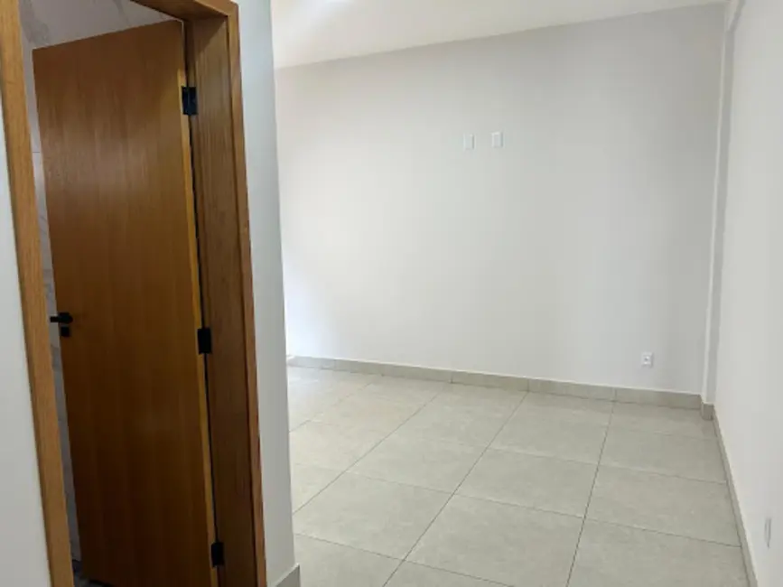 Foto 2 de Casa com 2 quartos à venda, 125m2 em Gran Ville, Anapolis - GO