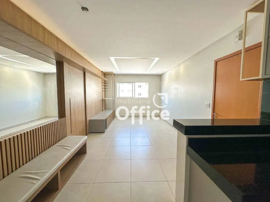 Foto 2 de Apartamento com 3 quartos à venda, 80m2 em Parque dos Pirineus, Anapolis - GO