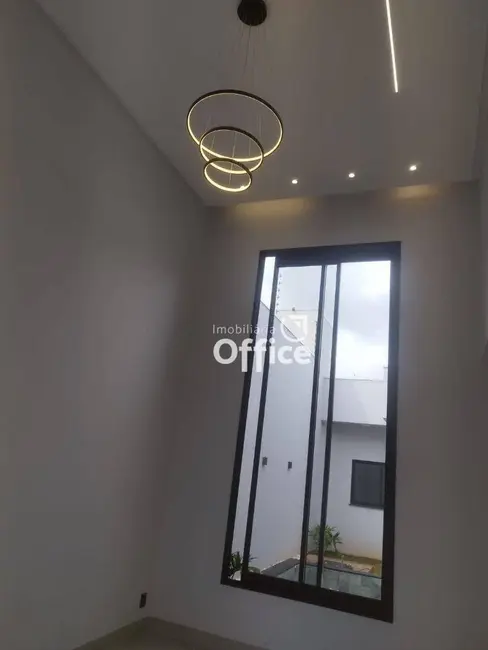 Casa com 3 quartos à venda, 200m2 em Anapolis - GO - imagem 7 Foto 7 de Casa com 3 quartos à venda, 200m2 em Anapolis - GO
