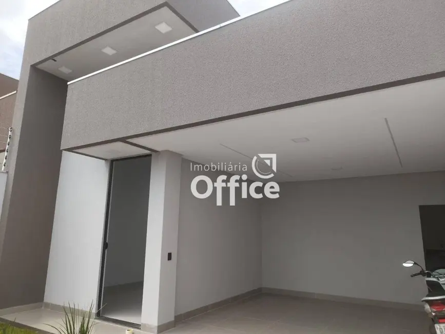 Casa com 3 quartos à venda, 200m2 em Anapolis - GO - imagem 1 Foto 1 de Casa com 3 quartos à venda, 200m2 em Anapolis - GO