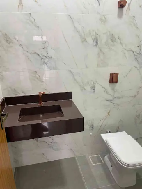 Foto 9 de Casa com 3 quartos à venda, 200m2 em Anapolis - GO