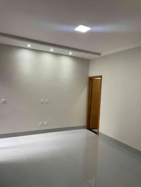 Foto 8 de Casa com 3 quartos à venda, 200m2 em Anapolis - GO