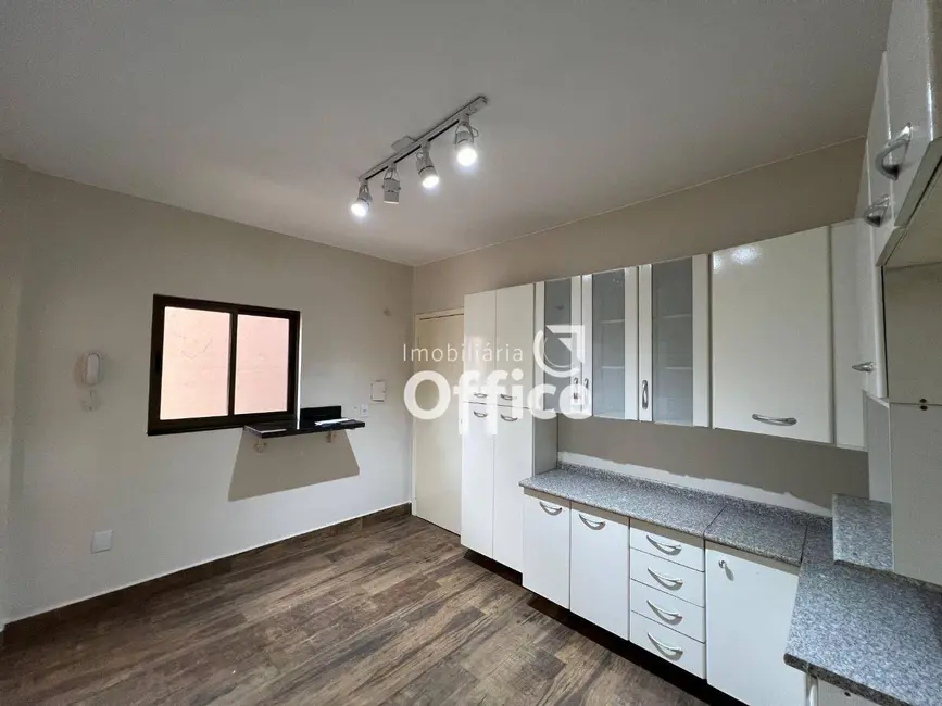 Foto 5 de Apartamento com 3 quartos para alugar, 95m2 em Setor Central, Anapolis - GO