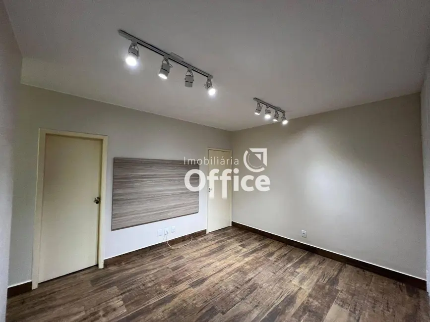 Foto 3 de Apartamento com 3 quartos para alugar, 95m2 em Setor Central, Anapolis - GO