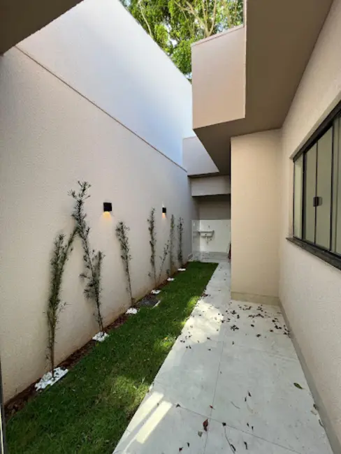 Casa com 3 quartos à venda, 200m2 em Setor Lago dos Buritis, Anapolis - GO - imagem 5 Foto 5 de Casa com 3 quartos à venda, 200m2 em Setor Lago dos Buritis, Anapolis - GO