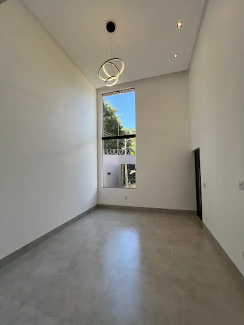 Casa com 3 quartos à venda, 200m2 em Setor Lago dos Buritis, Anapolis - GO - imagem 7 Foto 7 de Casa com 3 quartos à venda, 200m2 em Setor Lago dos Buritis, Anapolis - GO