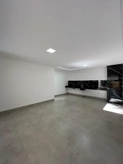 Casa com 3 quartos à venda, 200m2 em Setor Lago dos Buritis, Anapolis - GO - imagem 8 Foto 8 de Casa com 3 quartos à venda, 200m2 em Setor Lago dos Buritis, Anapolis - GO