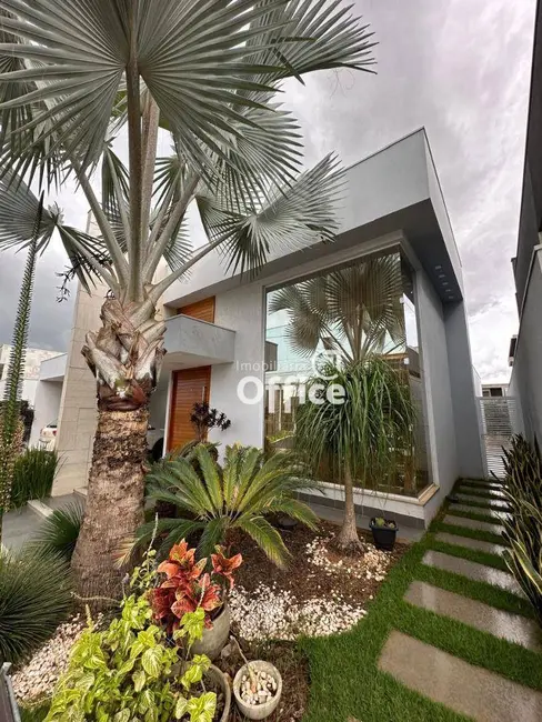 Foto 1 de Casa de Condomínio com 3 quartos à venda, 458m2 em Anapolis - GO