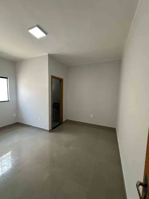Casa com 3 quartos à venda, 200m2 em Residencial Cidade Industrial, Anapolis - GO - imagem 5 Foto 5 de Casa com 3 quartos à venda, 200m2 em Residencial Cidade Industrial, Anapolis - GO